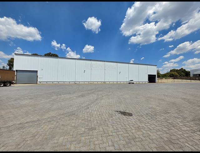 1,703M² WAREHOUSE TO LET IN JUPITER